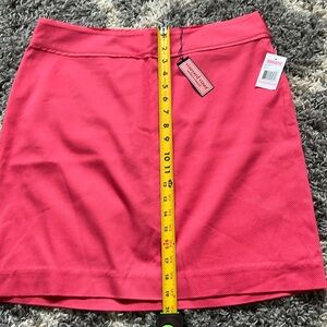 Vineyard vines, Margot skirt. Jetty red